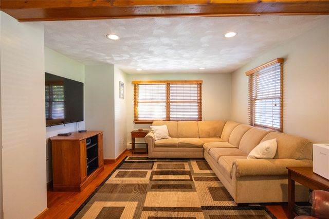 14 Sutton Street, Smithfield, RI 02828