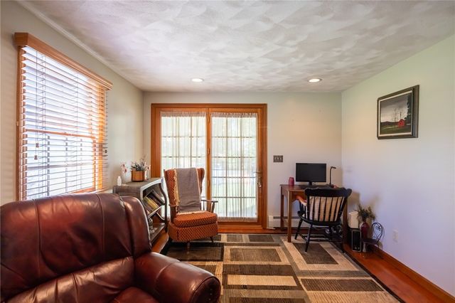 14 Sutton Street, Smithfield, RI 02828