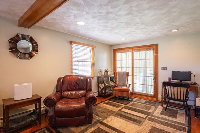 14 Sutton Street, Smithfield, RI 02828