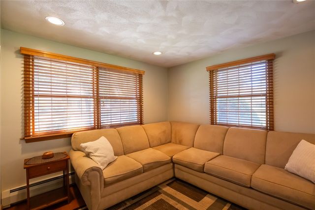 14 Sutton Street, Smithfield, RI 02828