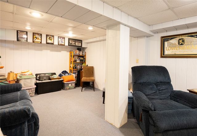 14 Sutton Street, Smithfield, RI 02828