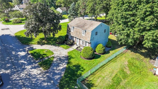 14 Sutton Street, Smithfield, RI 02828