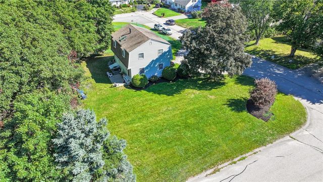 14 Sutton Street, Smithfield, RI 02828
