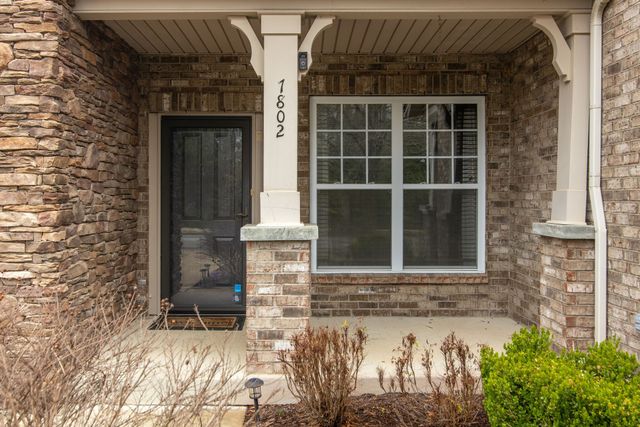 7802 Kemberton Dr, W, Nolensville, TN 37135