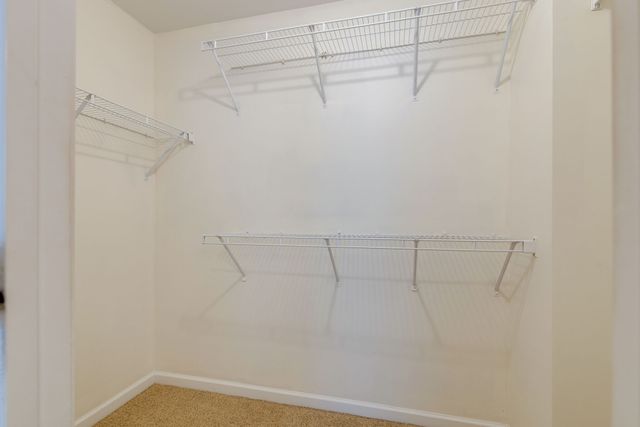 7802 Kemberton Dr, W, Nolensville, TN 37135