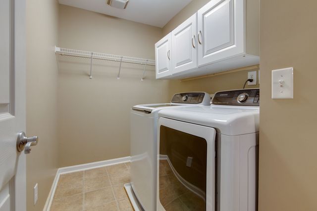 7802 Kemberton Dr, W, Nolensville, TN 37135