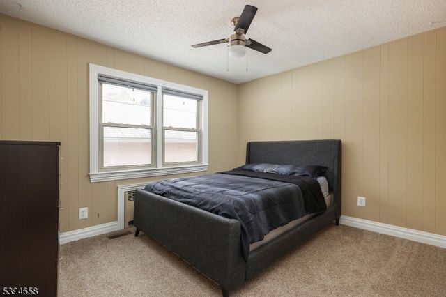 825 Dennis Pl, Linden City, NJ 07036