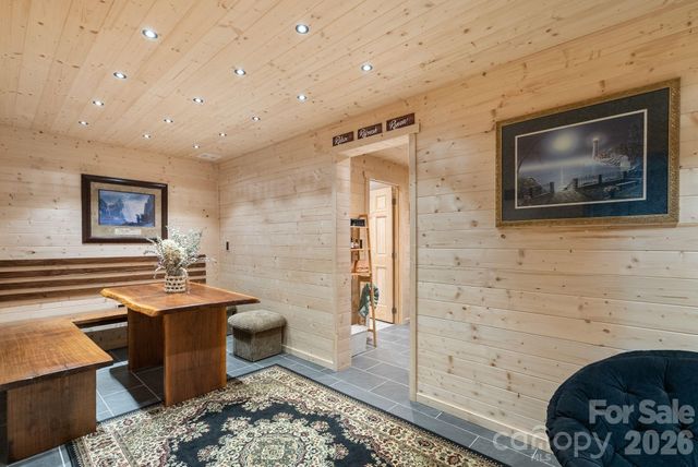 549 Daniel Circle Drive, Mills River, NC 28759