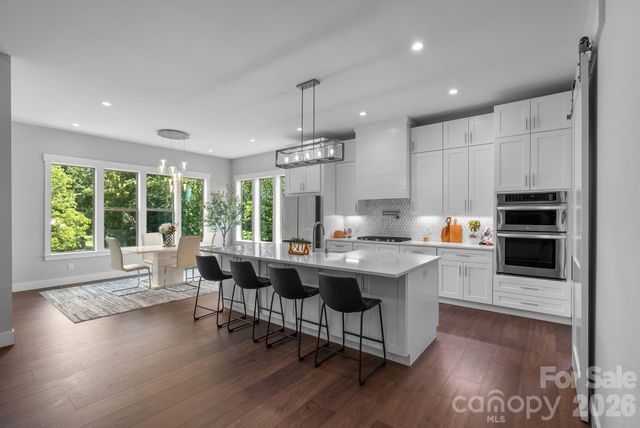 549 Daniel Circle Drive, Mills River, NC 28759