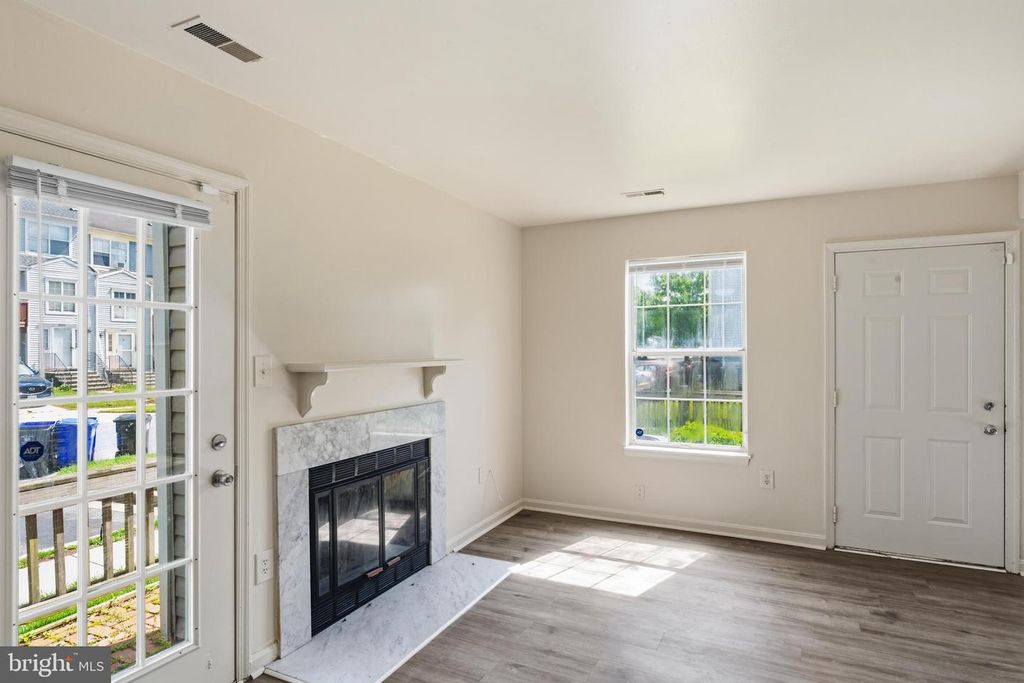 Image 22 of property listing at 14313 S SHORE CT, Laurel, MD 20707