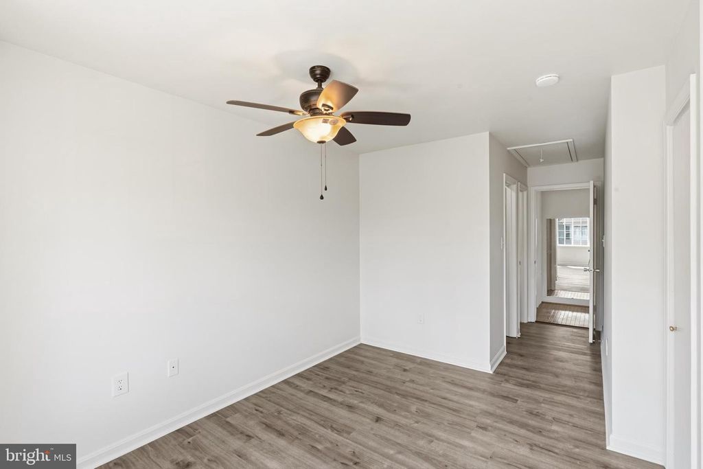 Image 31 of property listing at 14313 S SHORE CT, Laurel, MD 20707