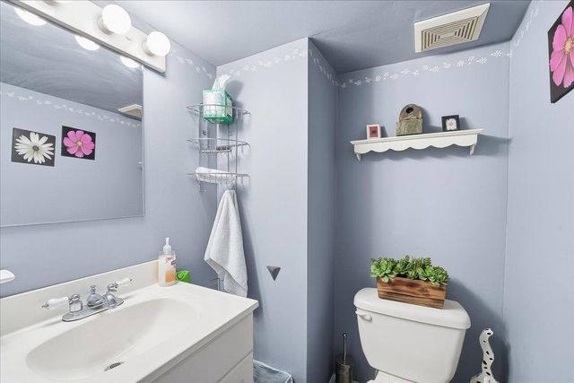 631 AVENUE A, Bayonne, NJ 07002