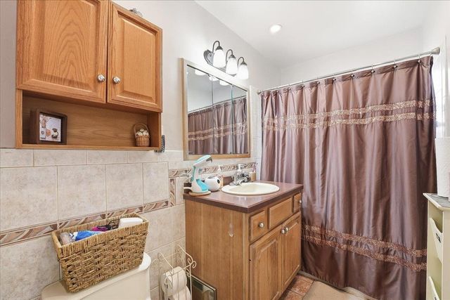 631 AVENUE A, Bayonne, NJ 07002