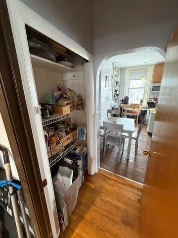 439 Cambridge St. 2, Cambridge, MA 02141