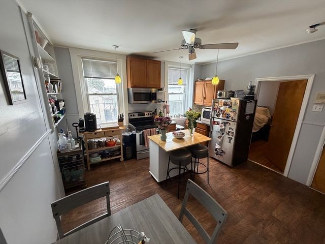 439 Cambridge St. 2, Cambridge, MA 02141