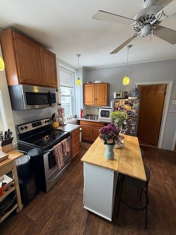 439 Cambridge St. 2, Cambridge, MA 02141