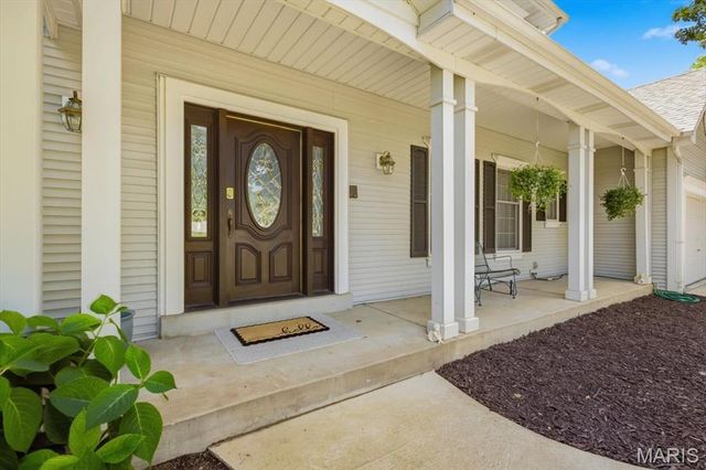 477 Redwood Forest Drive, Ballwin, MO 63021
