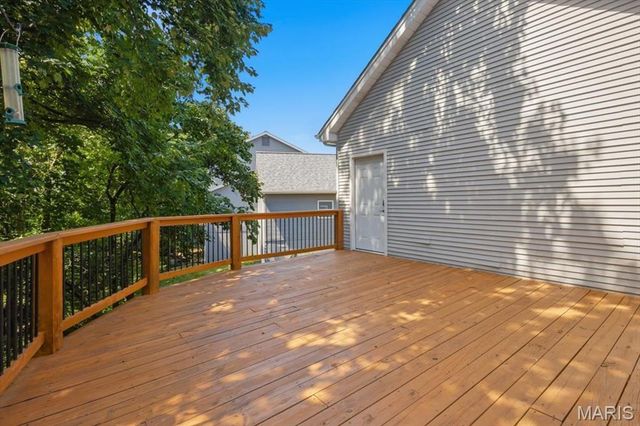 477 Redwood Forest Drive, Ballwin, MO 63021