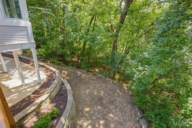 477 Redwood Forest Drive, Ballwin, MO 63021