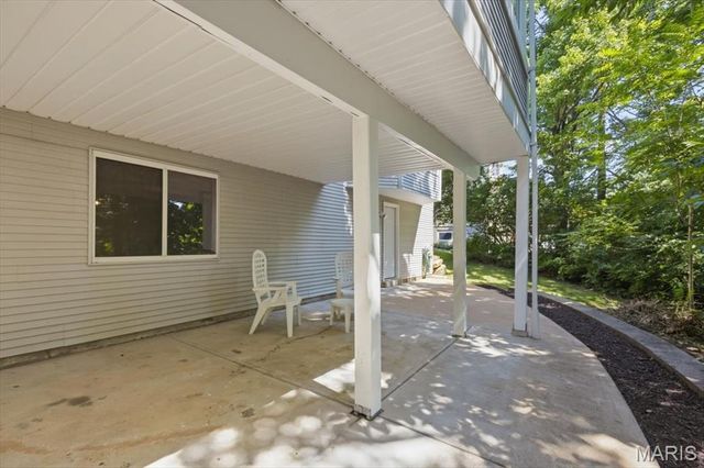 477 Redwood Forest Drive, Ballwin, MO 63021