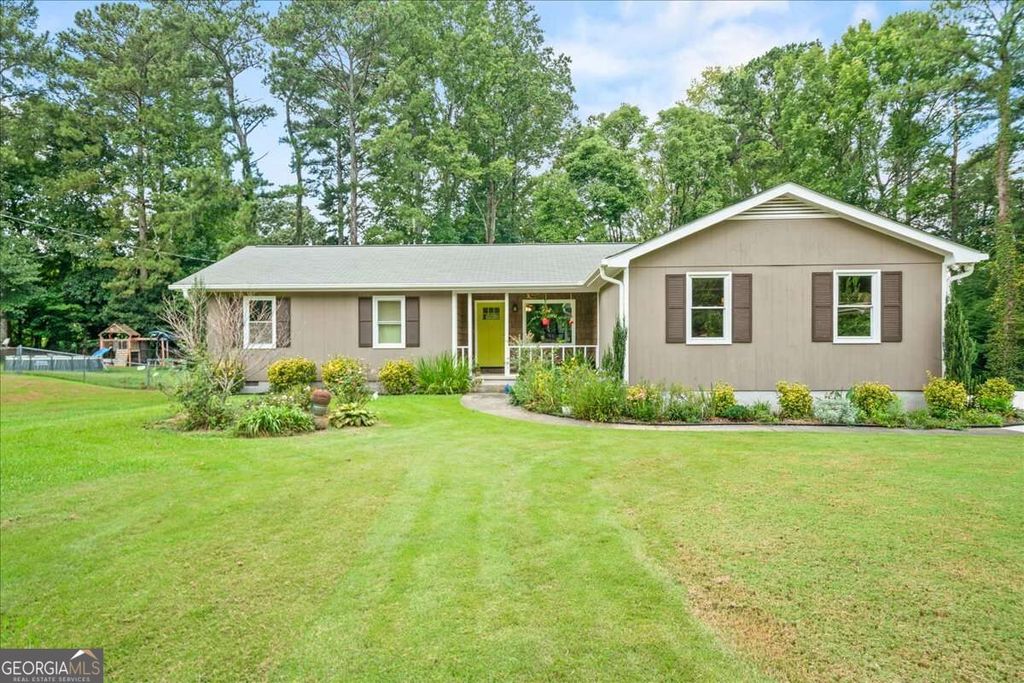 1586 Sprayberry Drive, Marietta, GA 30066 — exterior