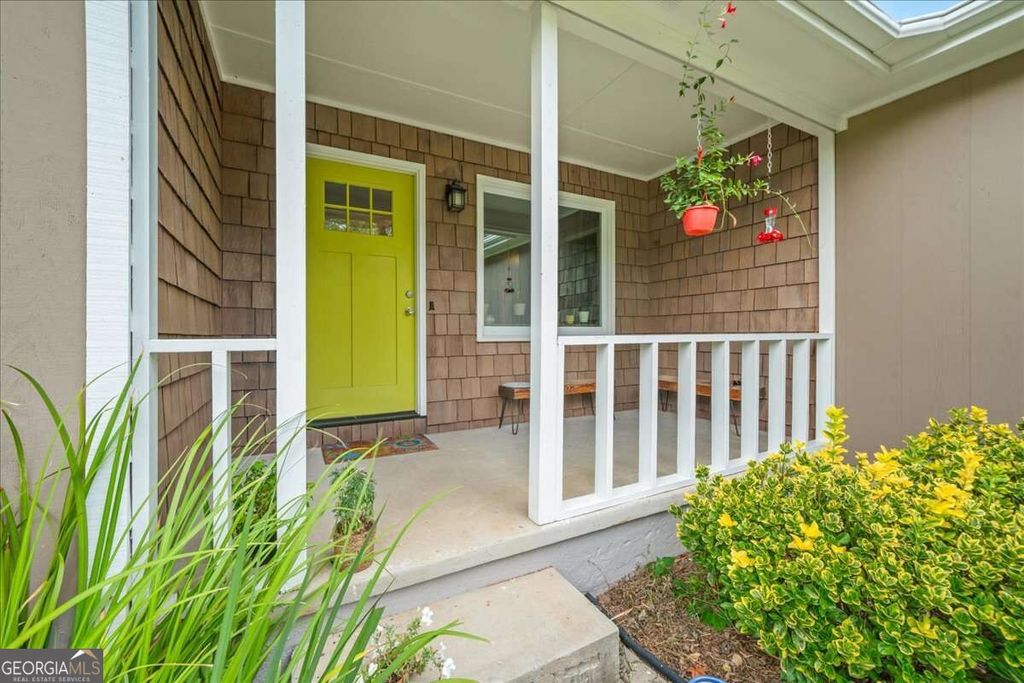 1586 Sprayberry Drive, Marietta, GA 30066 — photo 3