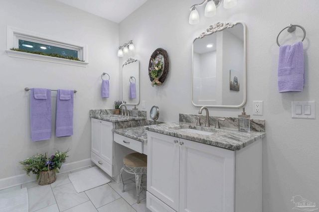 6879 Joyce Dr, Milton, FL 32570