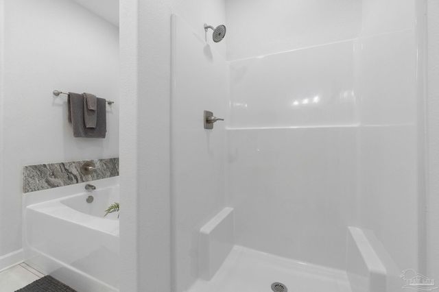 6879 Joyce Dr, Milton, FL 32570