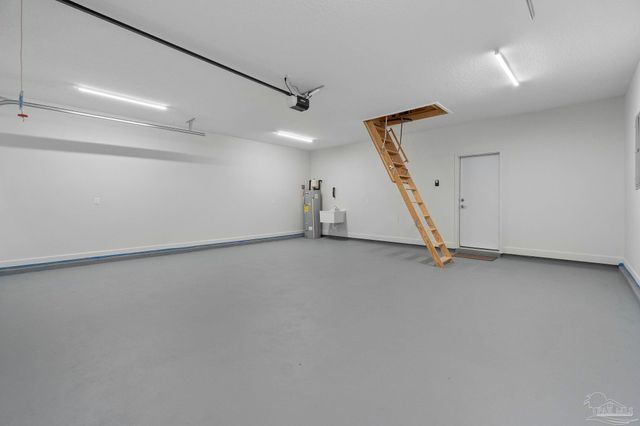 6879 Joyce Dr, Milton, FL 32570