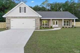 6879 Joyce Dr, Milton, FL 32570