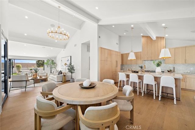11 Jetty, Corona Del Mar, CA 92625