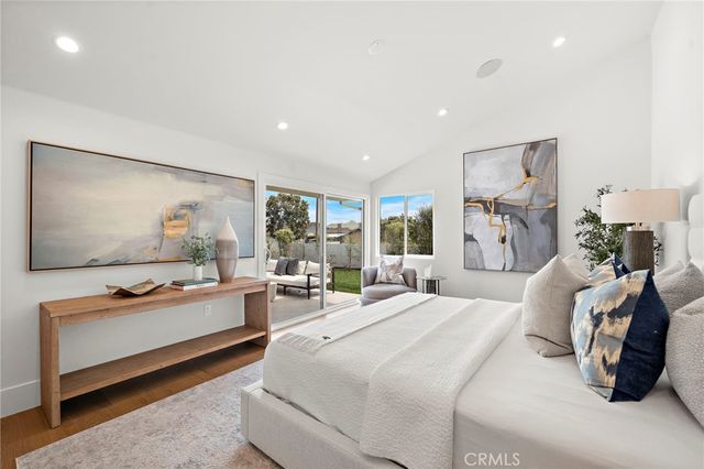 11 Jetty, Corona Del Mar, CA 92625