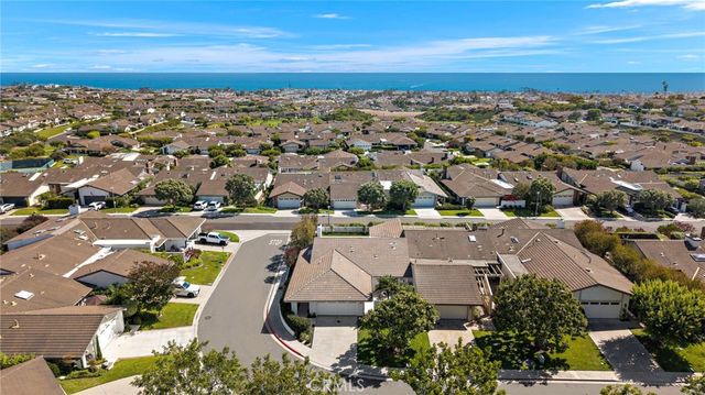 11 Jetty, Corona Del Mar, CA 92625