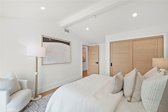 11 Jetty, Corona Del Mar, CA 92625