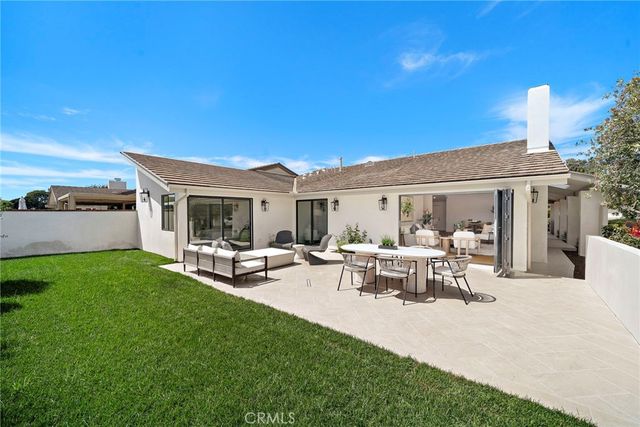 11 Jetty, Corona Del Mar, CA 92625