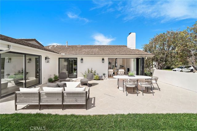 11 Jetty, Corona Del Mar, CA 92625