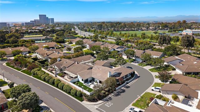 11 Jetty, Corona Del Mar, CA 92625