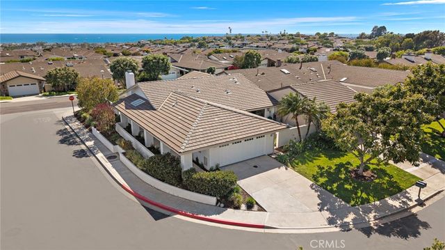 11 Jetty, Corona Del Mar, CA 92625