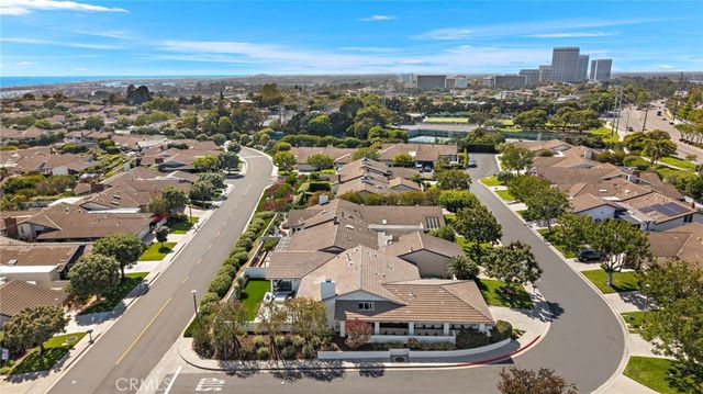 11 Jetty, Corona Del Mar, CA 92625