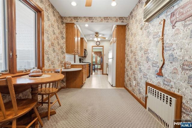 16 Arlington Avenue, Caldwell, NJ 07006