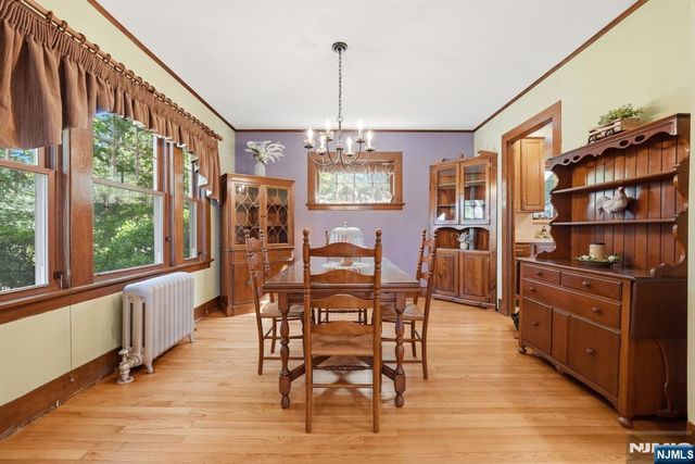 16 Arlington Avenue, Caldwell, NJ 07006