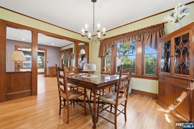 16 Arlington Avenue, Caldwell, NJ 07006