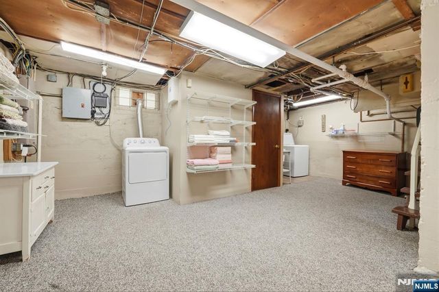 16 Arlington Avenue, Caldwell, NJ 07006