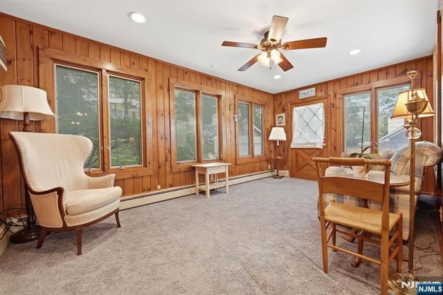 16 Arlington Avenue, Caldwell, NJ 07006