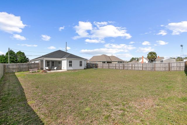 705 Mitchell, Headland, AL 36345