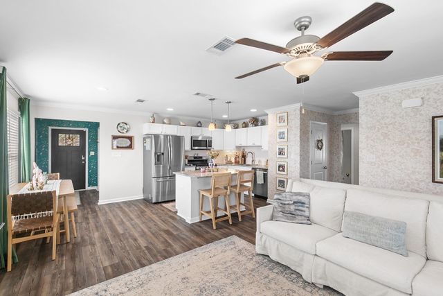 705 Mitchell, Headland, AL 36345