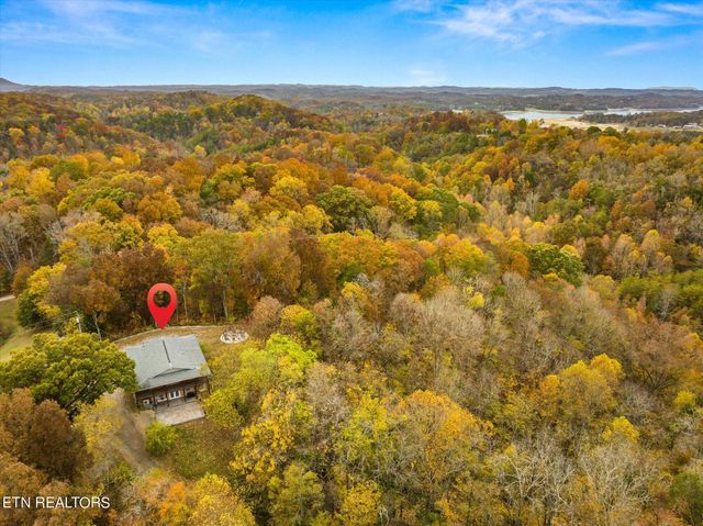 669 Red Bud Lane, Sevierville, TN 37876