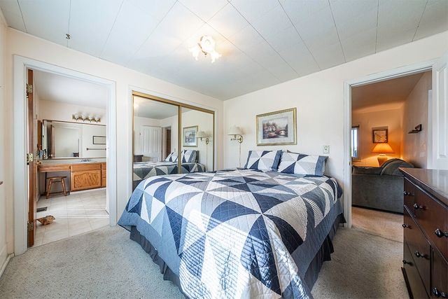 273 Theo Drive, Talent, OR 97540