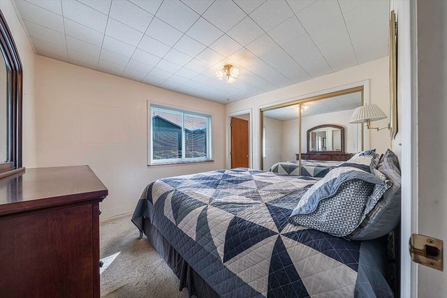 273 Theo Drive, Talent, OR 97540