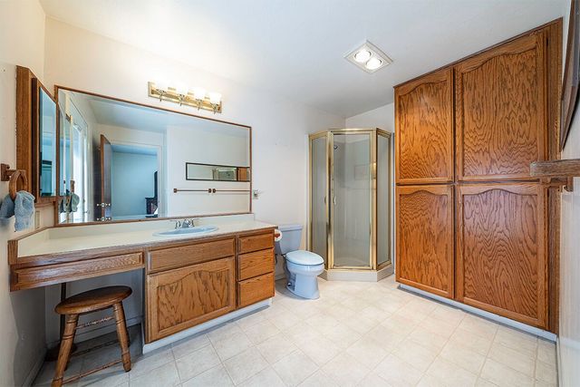 273 Theo Drive, Talent, OR 97540